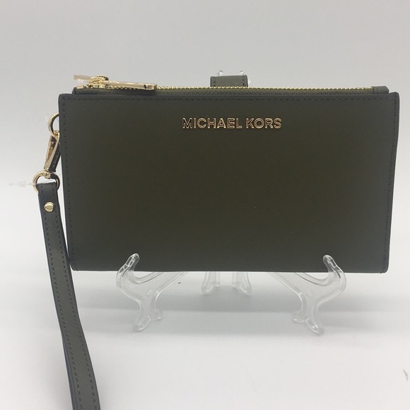 MICHAEL KORS LG DOUBLE ZIP WRISTLET DUFFLE - Picture 2 of 8